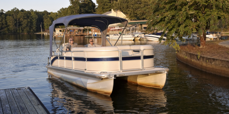 Tips For Driving Pontoon Boats Motor Boatin