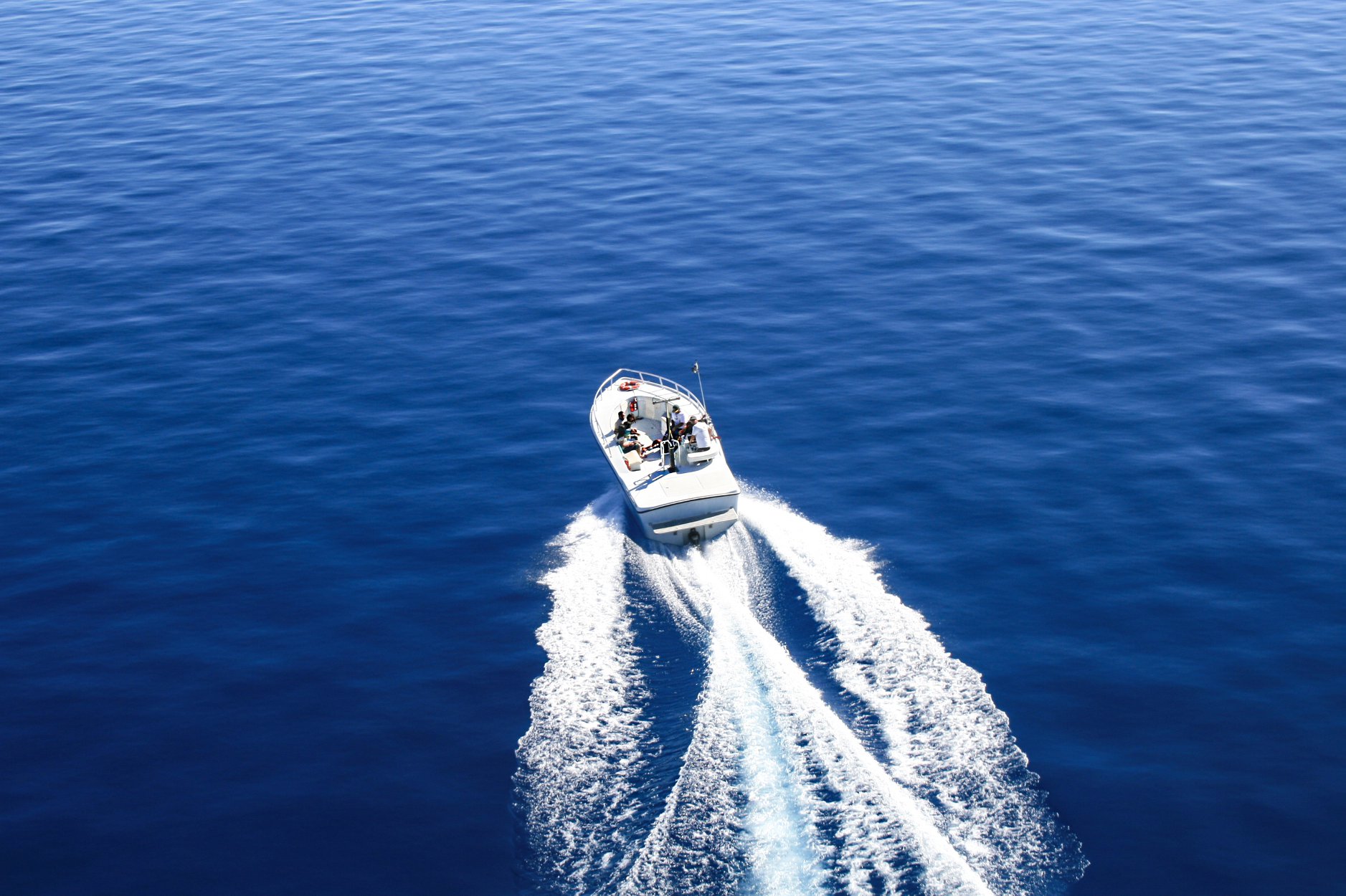 Port Or Starboard Nautical Terms You Need To Know Motor Boatin